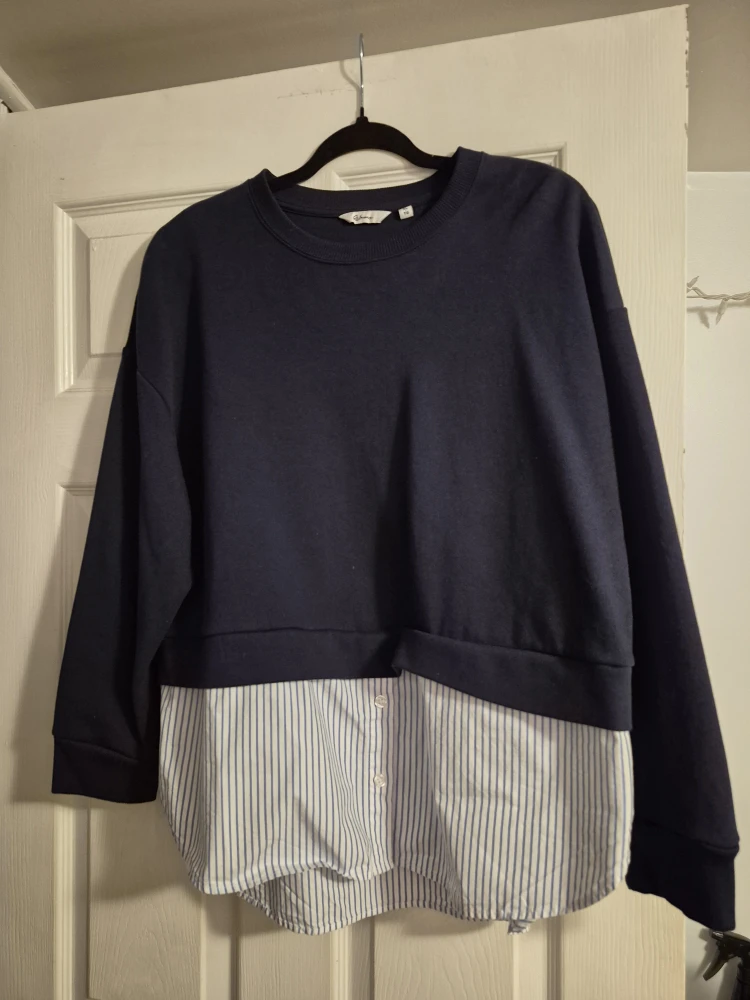Reitmans XL Navy Blue Striped Blouse