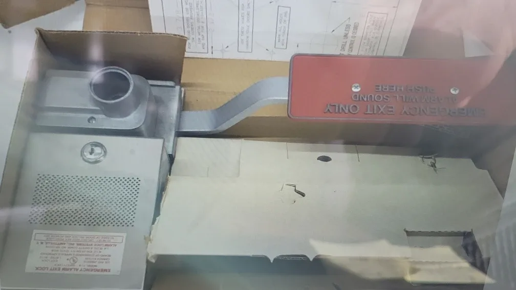 Emergency Alarm Exit Lock model 11A