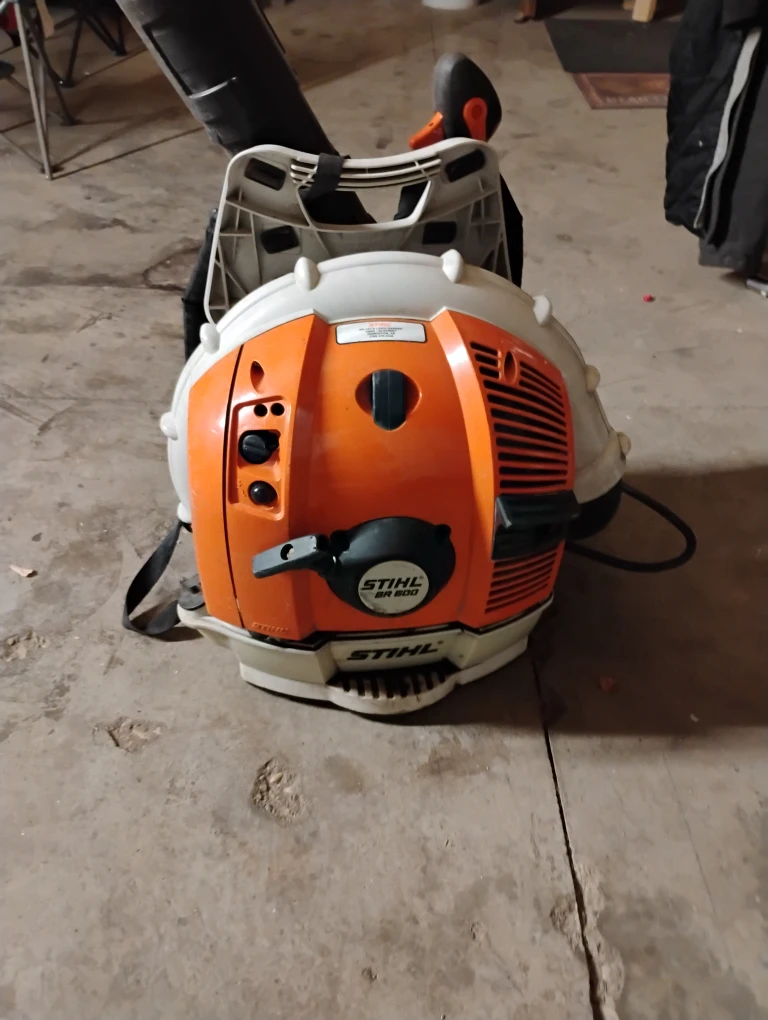 Stihl BR 600 Backpack Blower