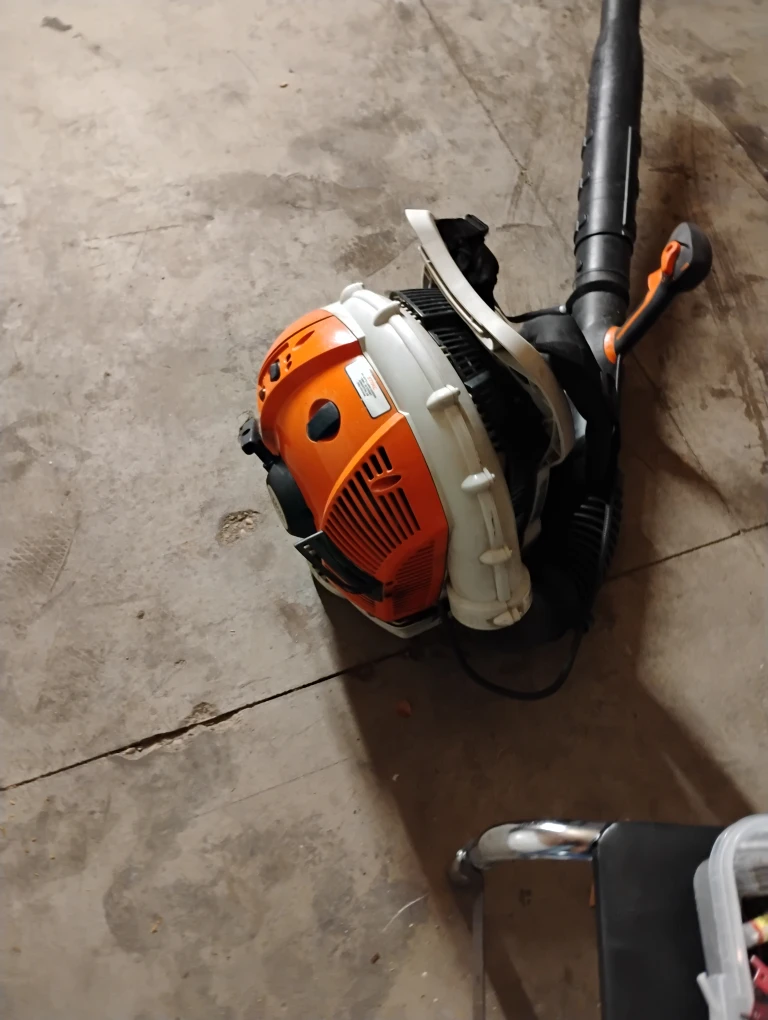 Stihl BR 600 Backpack Blower - photo 2