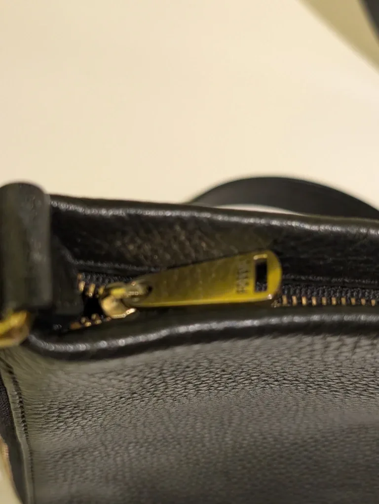 Fossil Black Leather Crossbody Bag image indicator(6)