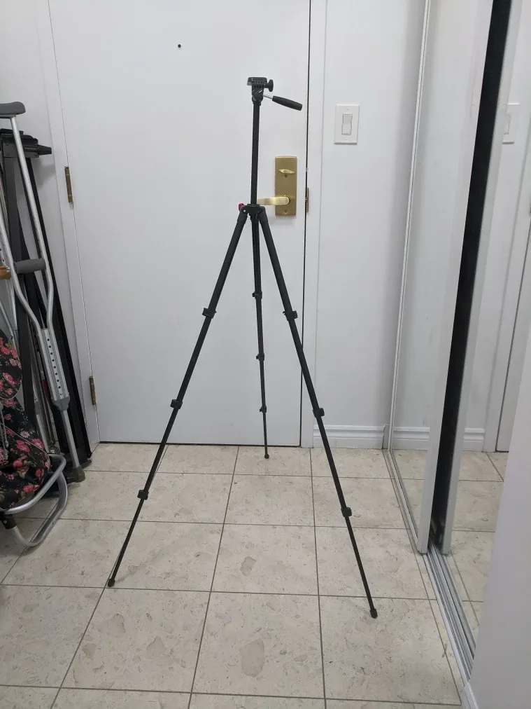 Black Tripod