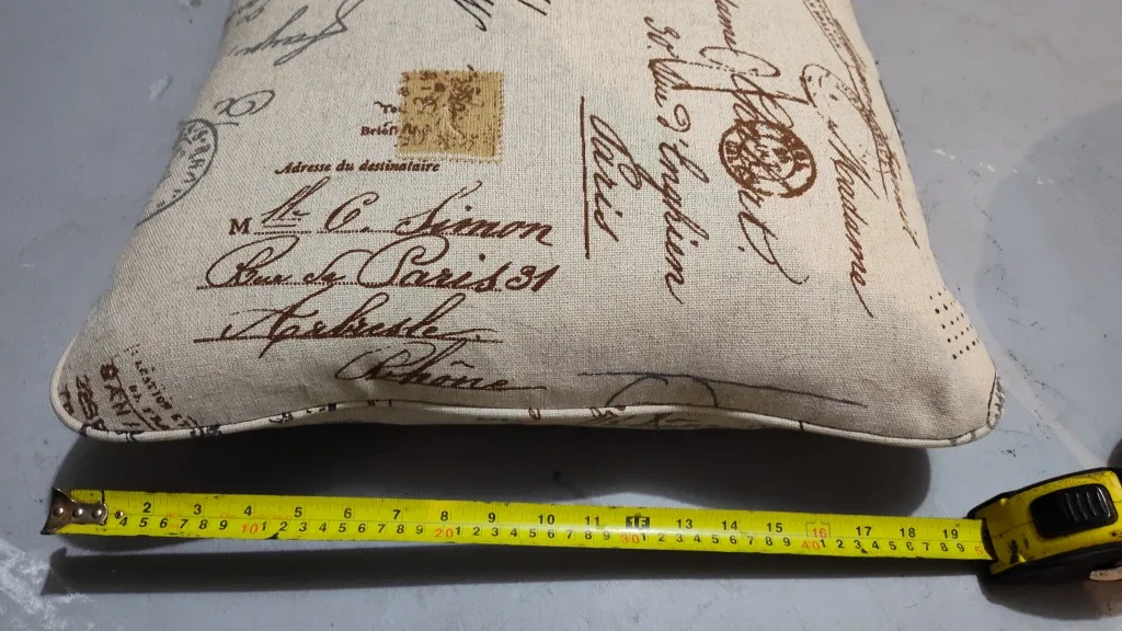 LARGE Decorative Throw Pillows - Set of 2 image indicator(4)