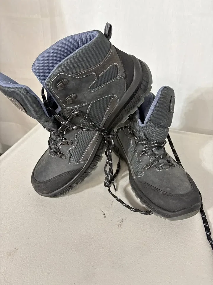 Orion Waterproof Boots Size 13 image indicator(5)
