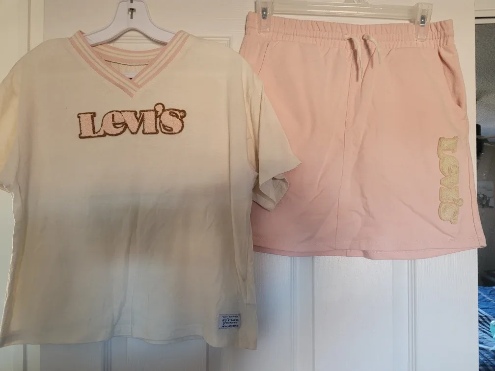 Girls' Clothes 10-12 years old : Puma, Fila, Gap, & More! image indicator(9)