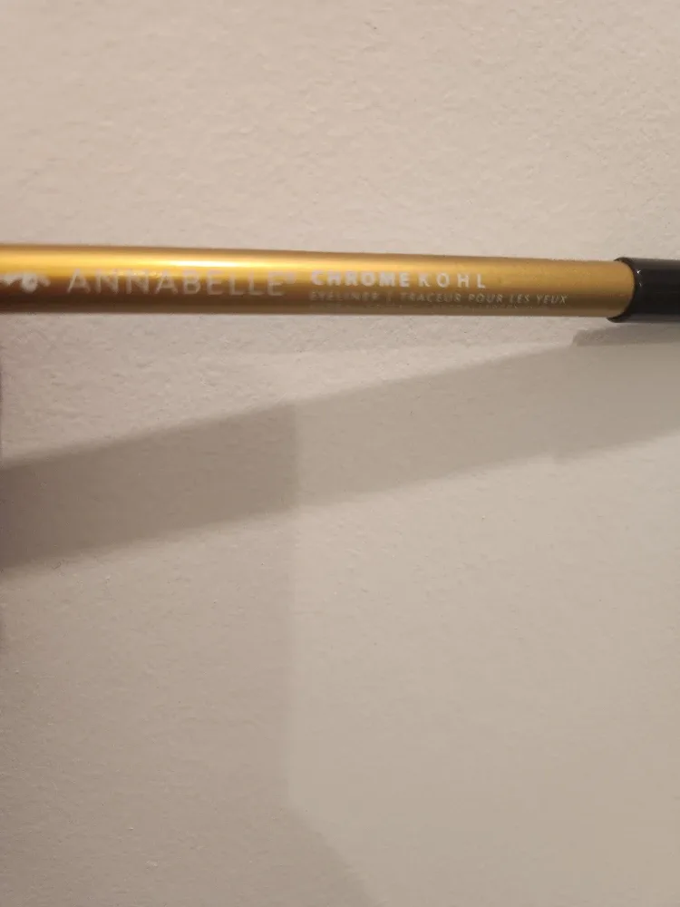 Sephora 12H Waterproof and Annabelle eye pencil with makeup bag image indicator(3)