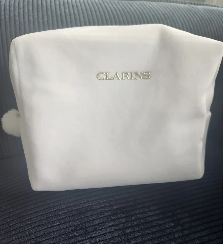 Sephora 12H Waterproof and Annabelle eye pencil with makeup bag image indicator(5)