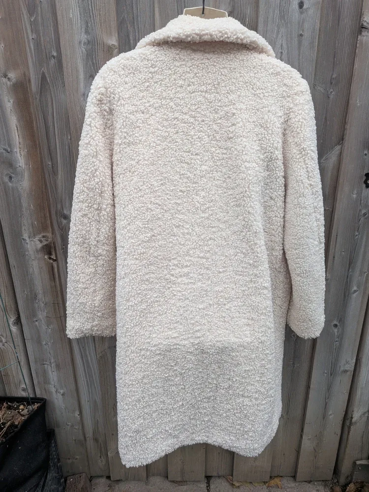 Cream Boucle Coat Size MEDIUM image indicator(4)