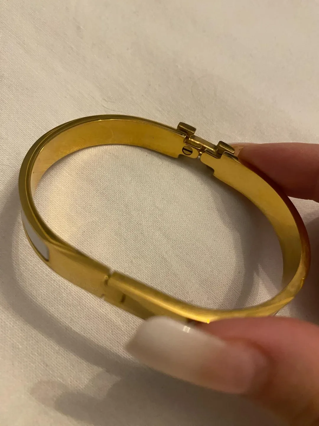 Hermès Clic H Bracelet - Gold & White image indicator(4)