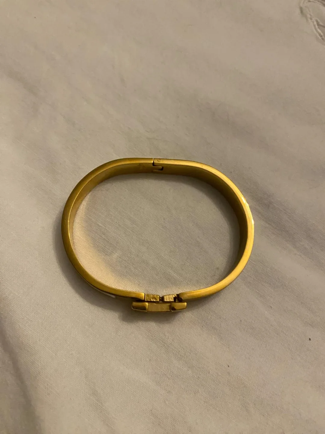 Hermès Clic H Bracelet - Gold & White image indicator(5)