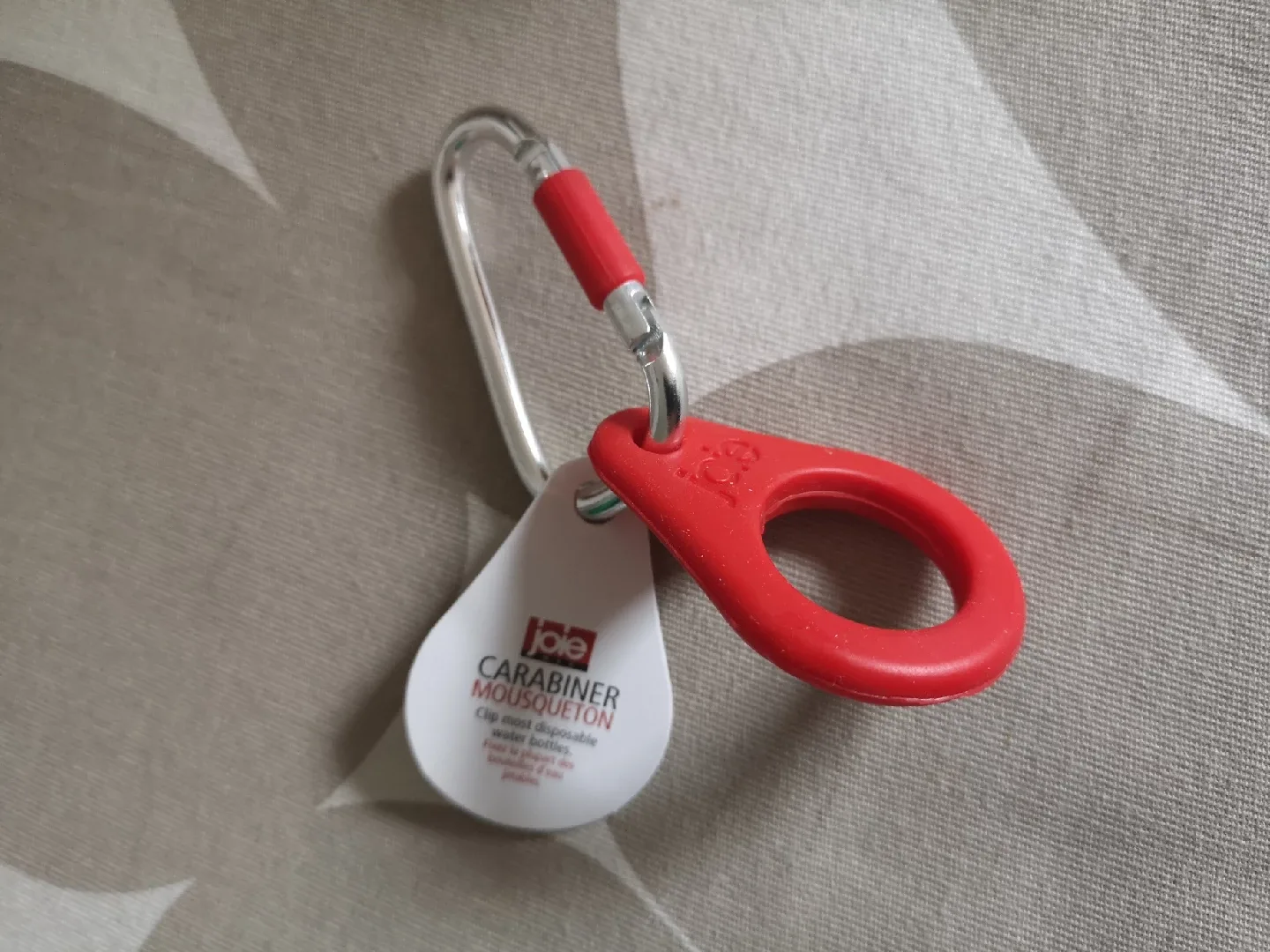 Joie Carabiner Clip for Water Bottles image indicator(3)