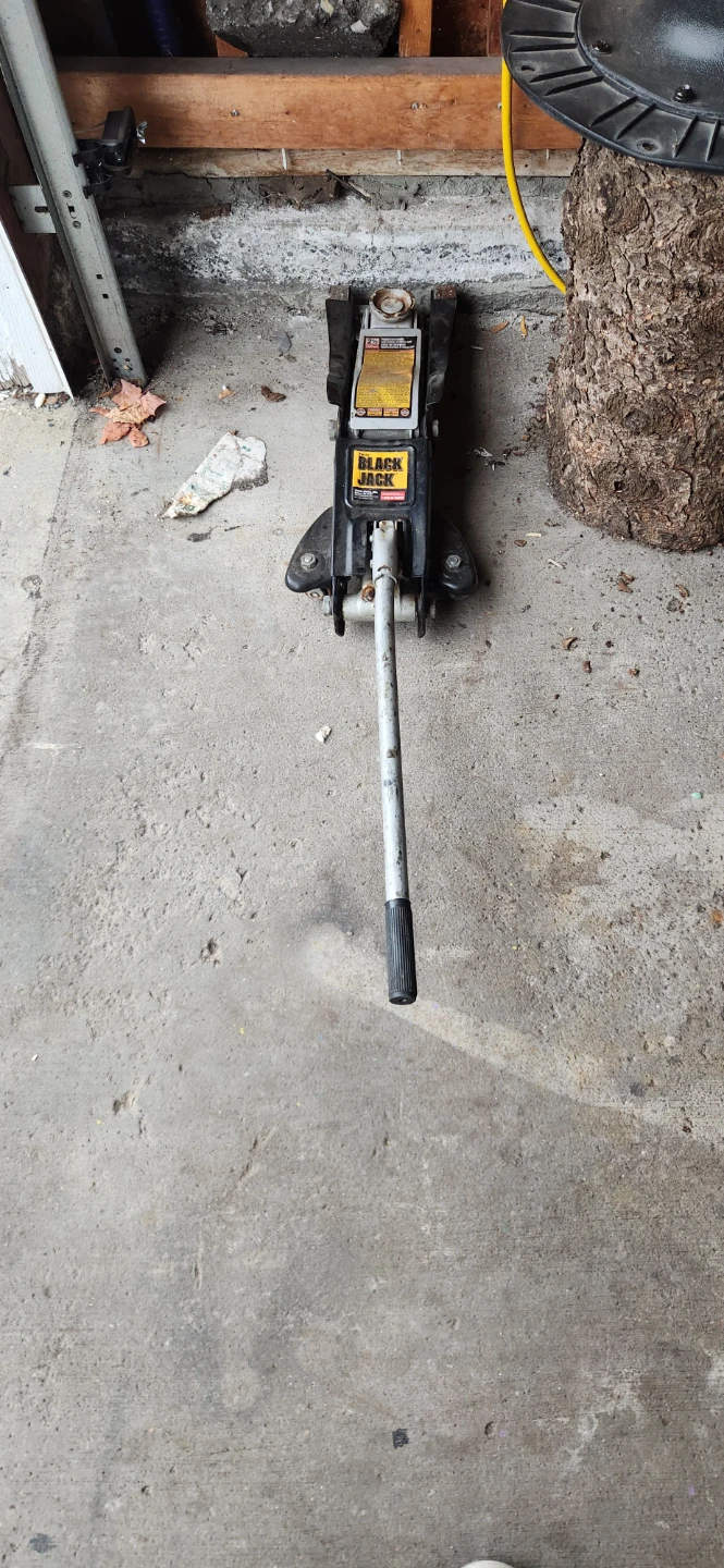 Torin Black Jack 2.5 Ton Floor Jack