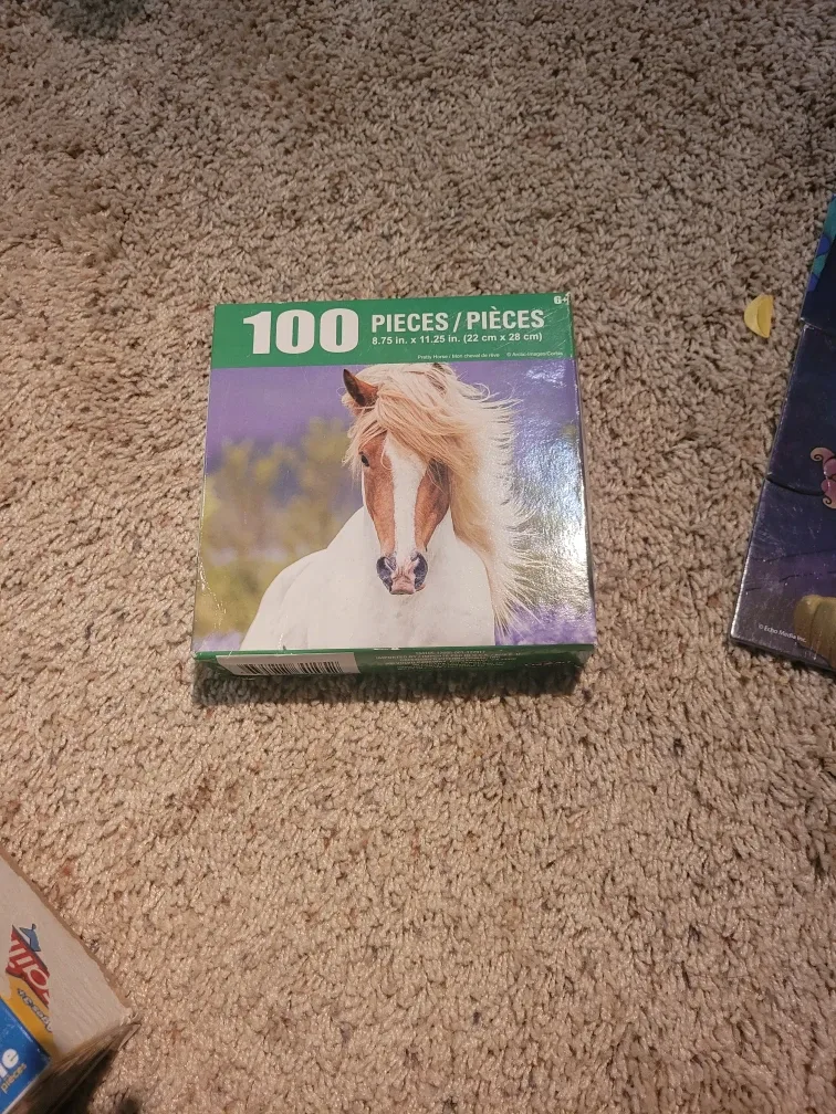 Assorted Kids Puzzles: Caillou, Disney Princess, Toopy&Binoo image indicator(3)