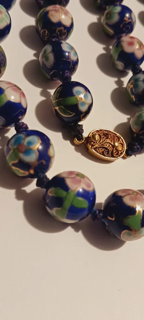 Gorgeous Vintage Handcrafted Asian Cloisonne Necklace image indicator(4)