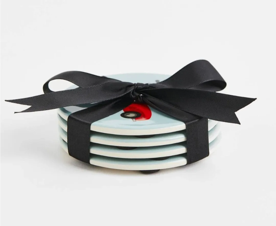 NEW H&M Christmas Coasters - Set of 4 image indicator(2)