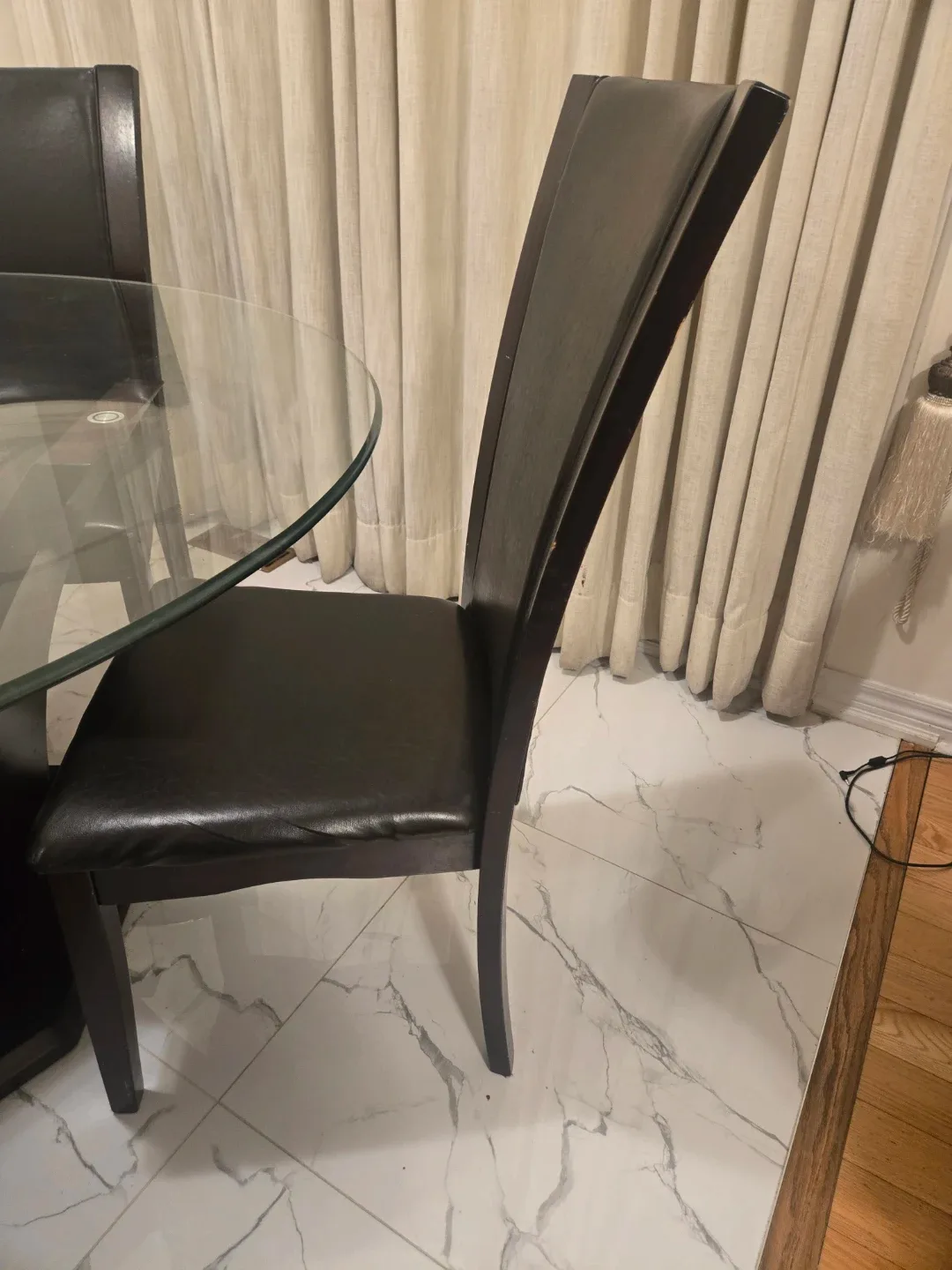 Glass Top Round Dining Table with 4 Chairs image indicator(2)