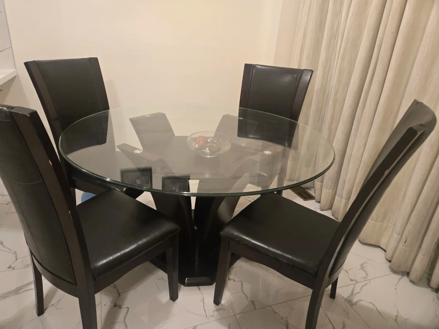 Glass Top Round Dining Table with 4 Chairs image indicator(5)