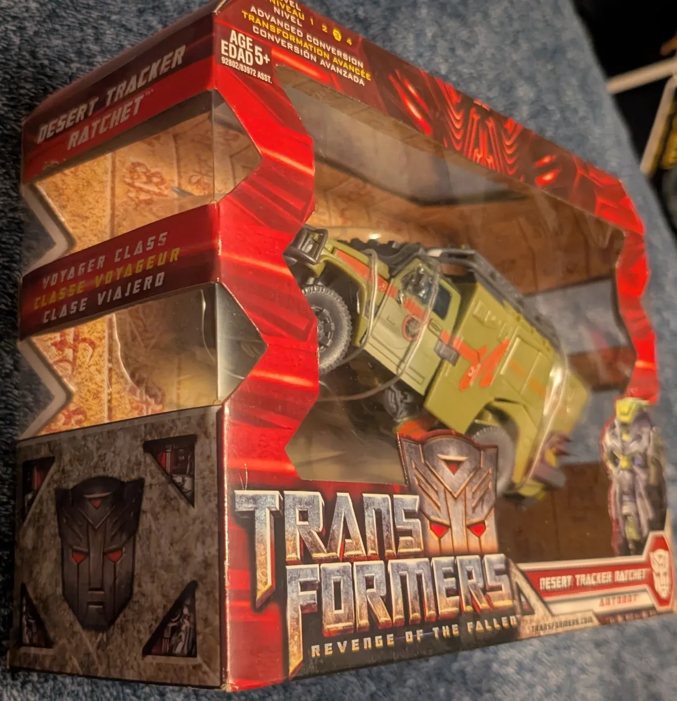 Transformers R.O.T.F. '09: Desert Tracker Ratchet image indicator(3)