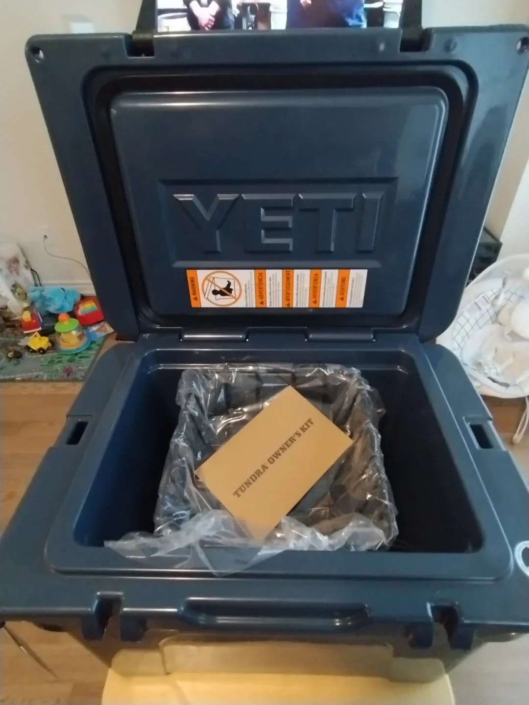 Yeti Tundra 35 Hard Cooler - Navy brand new image indicator(6)