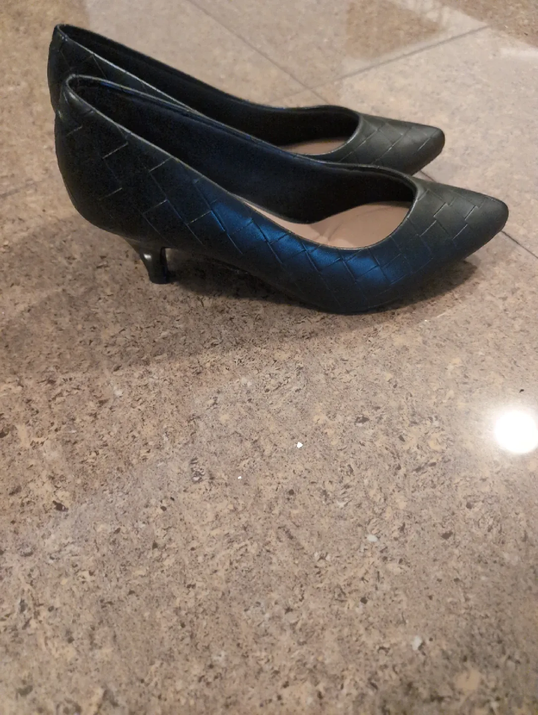 De Vinci Black Heels - Size 6 Eur 37 image indicator(2)