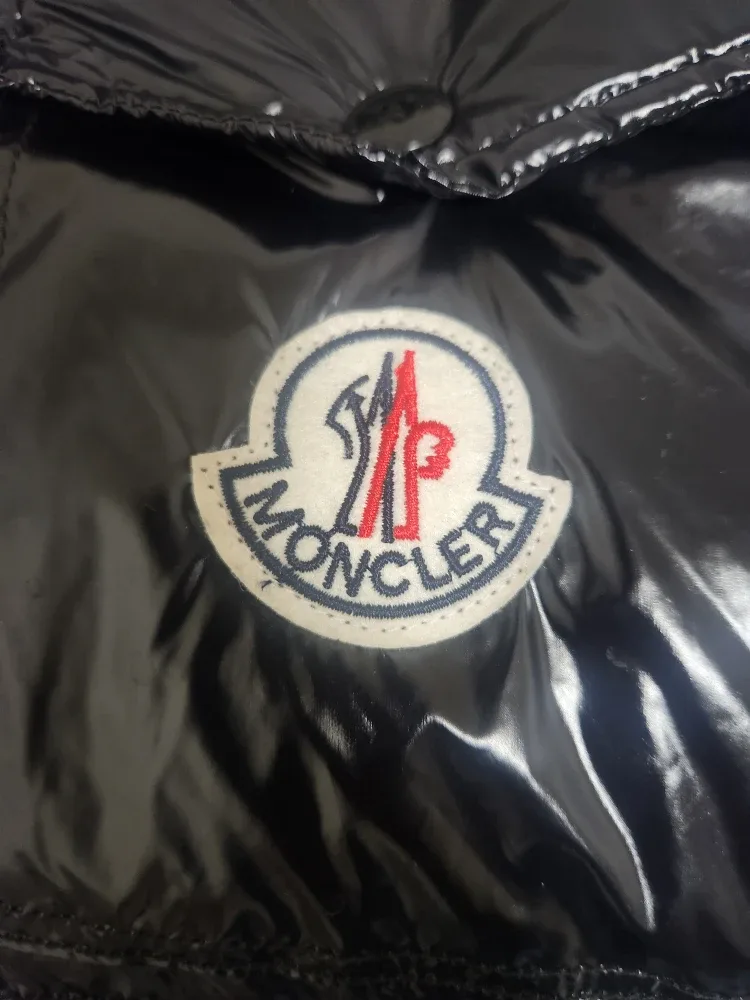 Moncler Black Puffer Jacket - Size L image indicator(2)