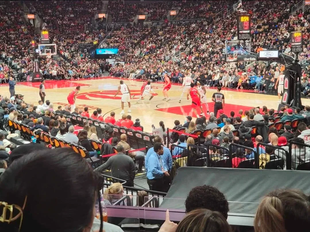 Raptors season tickets image indicator(3)