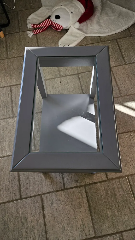 Grey Glass Top Side Table image indicator(3)