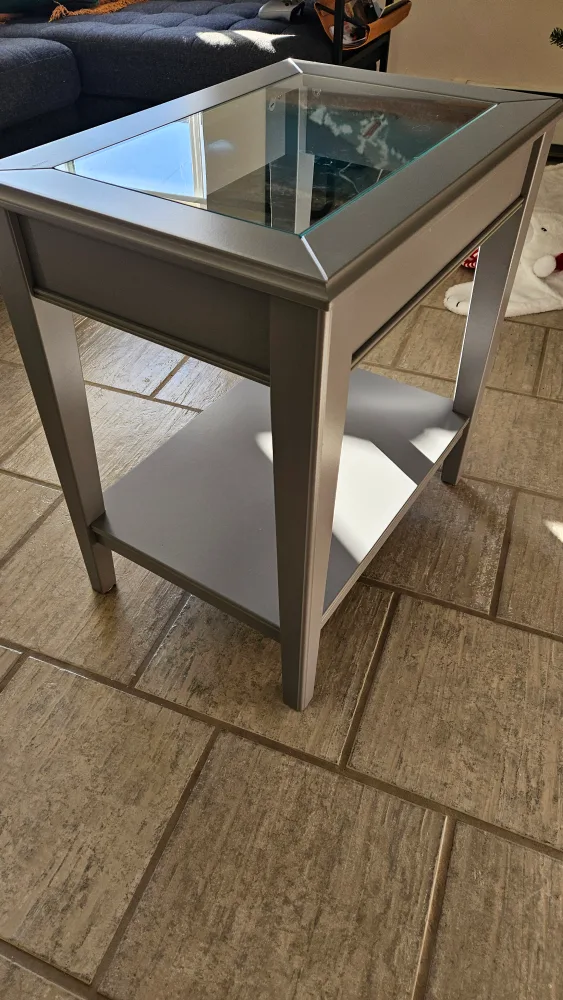 Grey Glass Top Side Table image indicator(5)