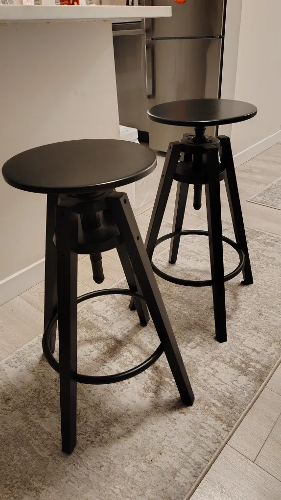 Set of 2 Black Bar Stools - Ikea Dalfred image indicator(3)