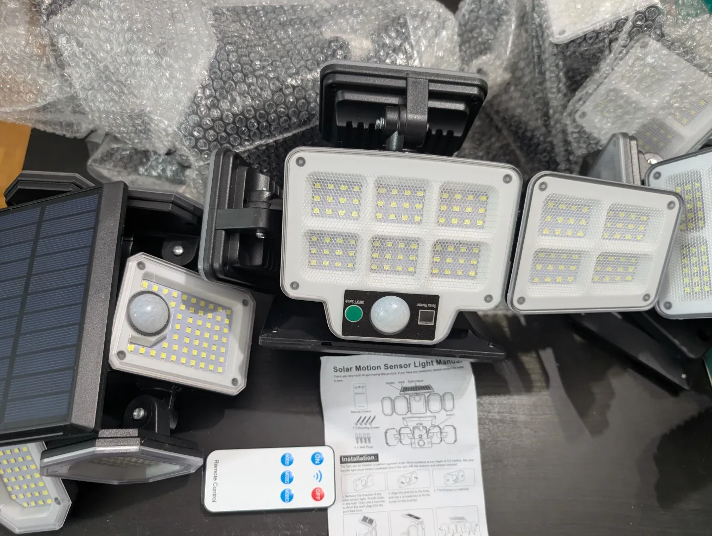 Solar Motion Sensor Light set. Brand New. thumbnail