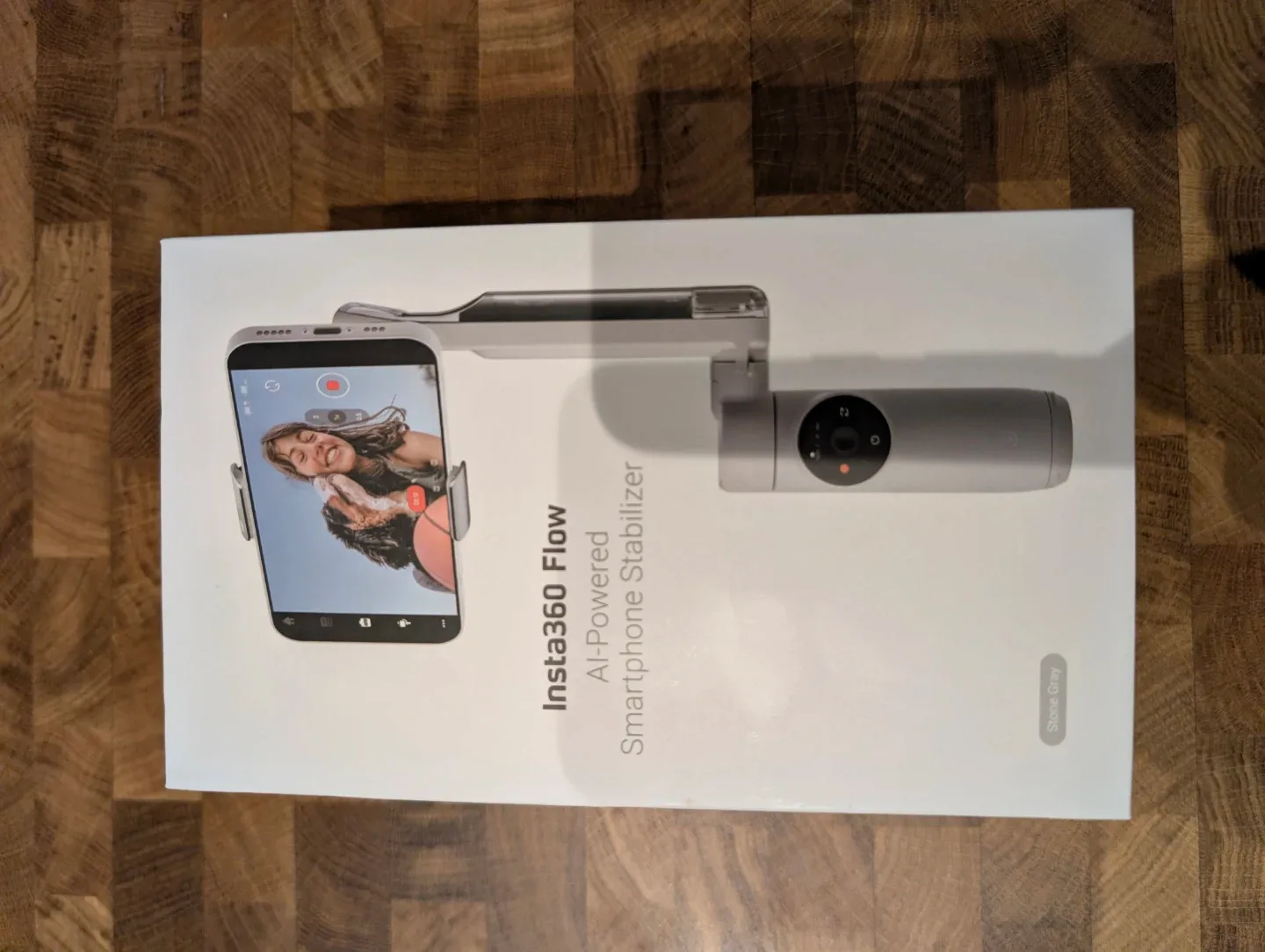 Insta360 Flow AI Smartphone Stabilizer image indicator(2)