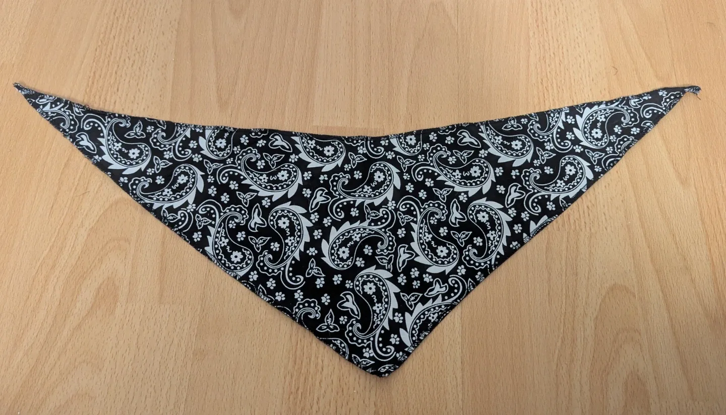 Brand New Black & White Paisley Dog Bandana thumbnail