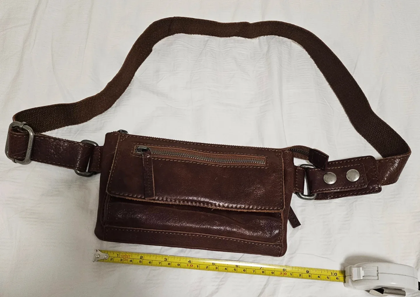 Spikes & Sparrow Brown Leather Belt Bag image indicator(4)