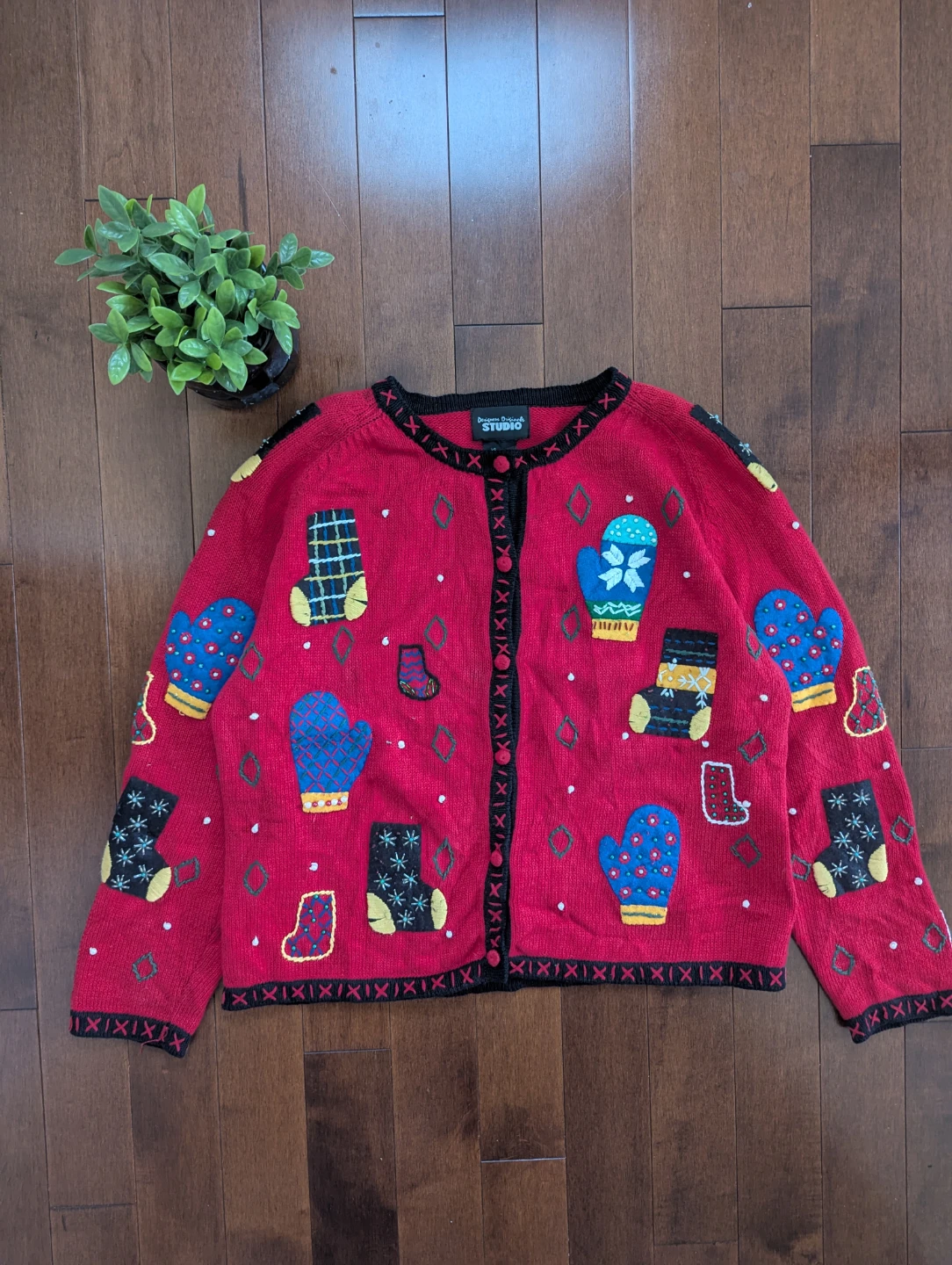CHRISTMAS MITTEN KNIT VINTAGE CARDIGAN SWEATER