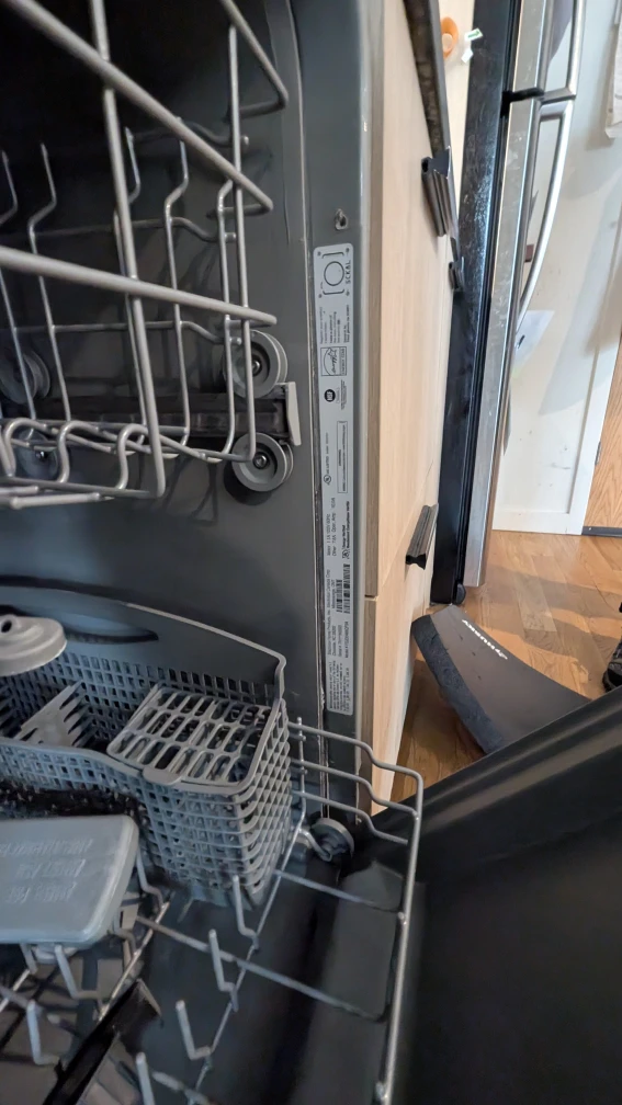 Frigidaire FGID2466QF9A Dishwasher - photo 5