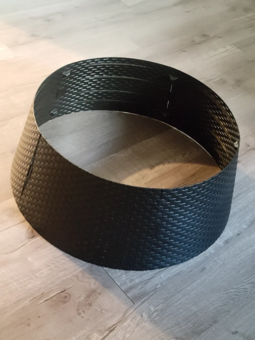 Magnetic Black Basketweave Tree Nest Skirt. Christmas Decor image indicator(2)