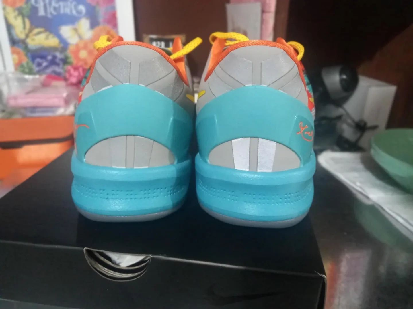 Nike Kobe 8 Size 10 Venice Beach