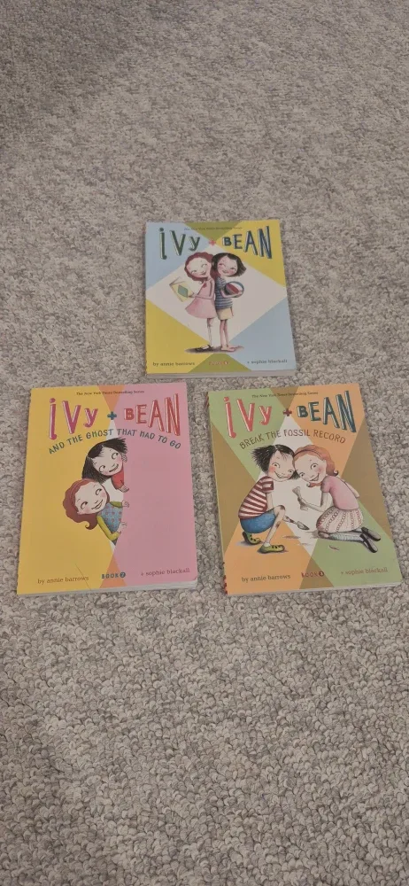 Ivy and Bean Book Set