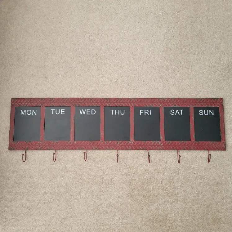 Pristine! Chalk Board 7-Day Calendar+Hooks - Quick Pickup!🚀
