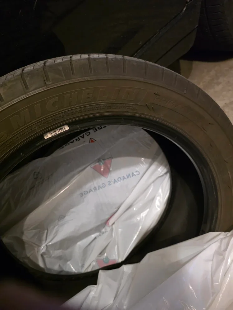 Set of 4 Michelin Primacy A/S Tire 225/55R19 image indicator(2)