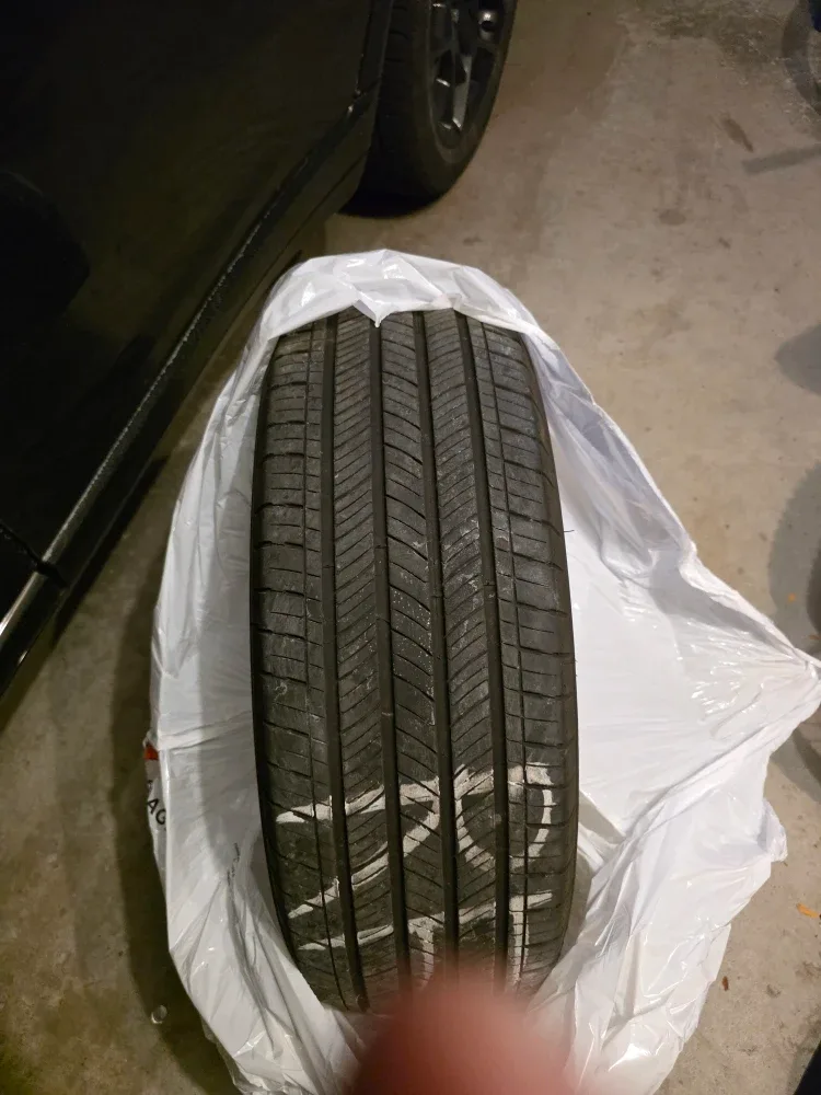 Set of 4 Michelin Primacy A/S Tire 225/55R19 image indicator(3)