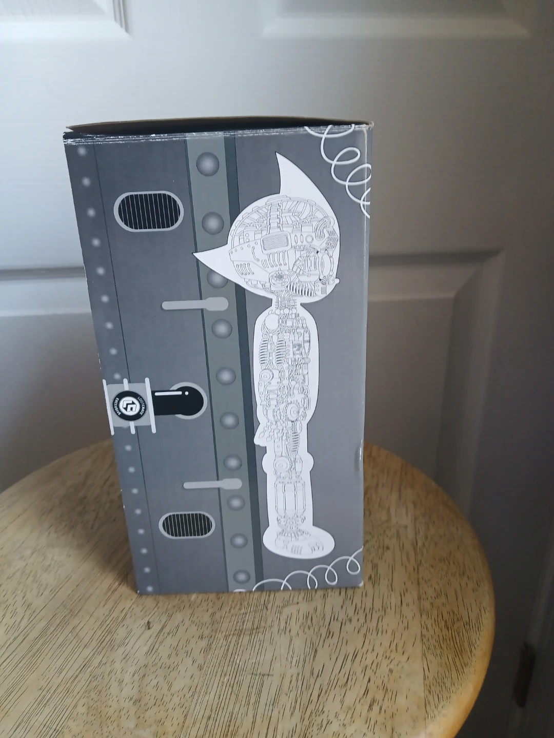 Astro Boy Light-Up Figure by Loot Crate - photo 4