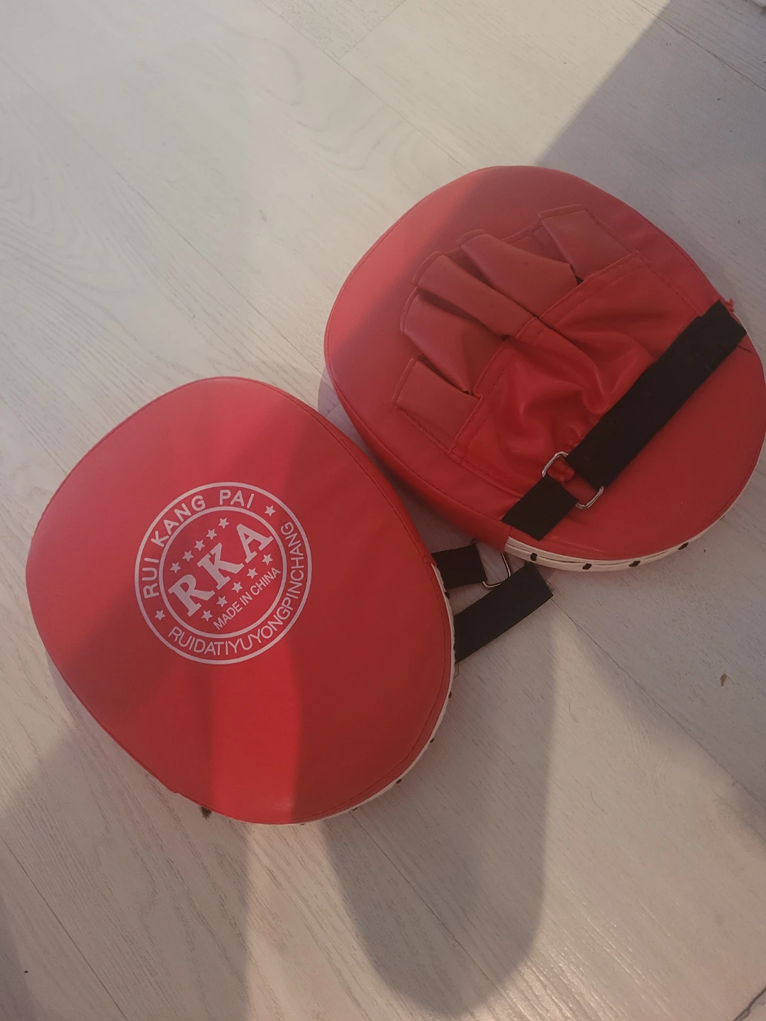 RUI KANG PAI RKA Punching Pads - Red