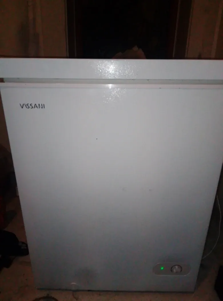 Vissani Chest Freezer image indicator(2)