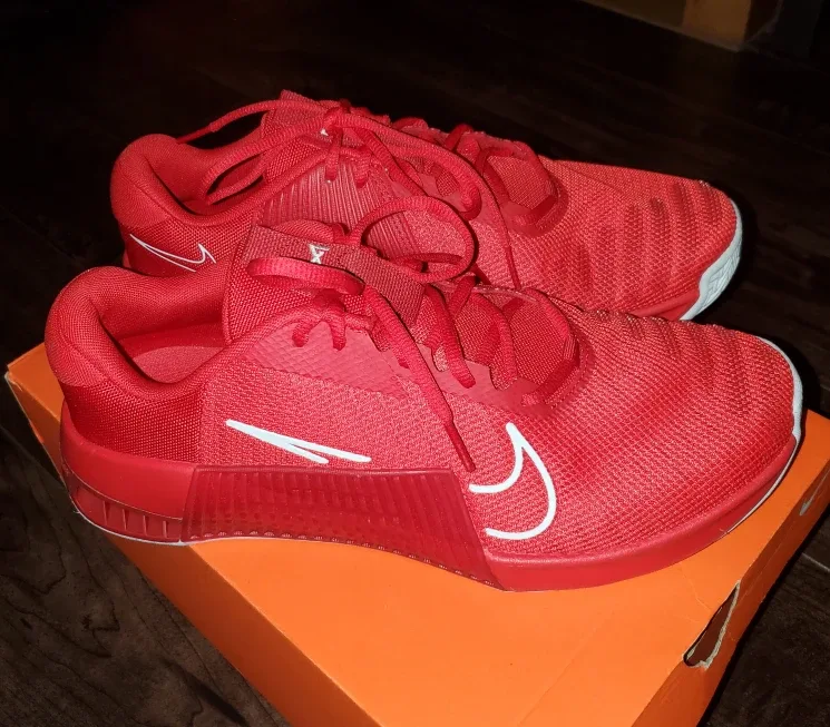 Nike Metcon 9 Red Training Shoes, Size 11.5.