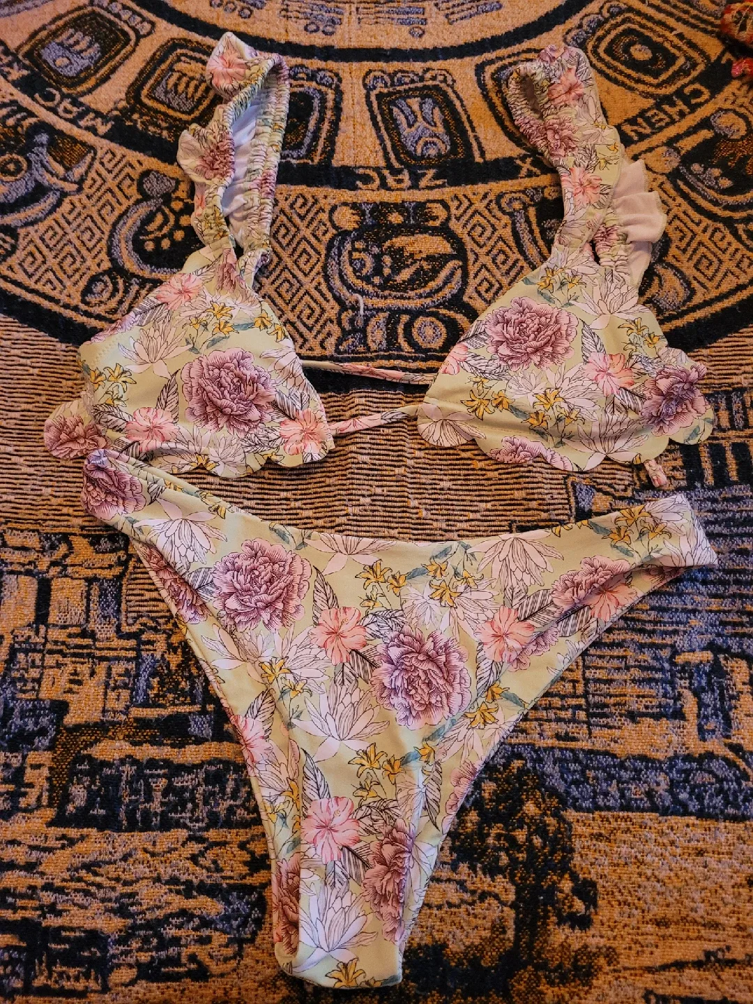 La Vie en Rose Floral Bikini Set, Size S thumbnail