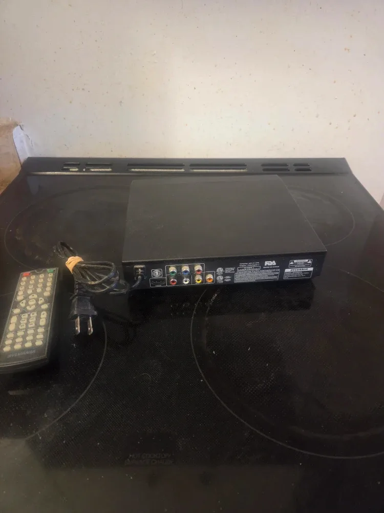 DVD Player with Remote image indicator(2)