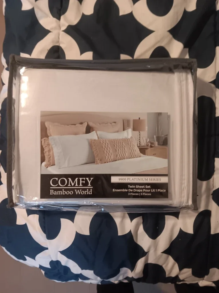 Comfy Bamboo World Twin Sheet Set - NEW