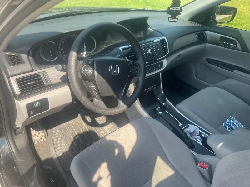 2015 Honda Accord image indicator(8)