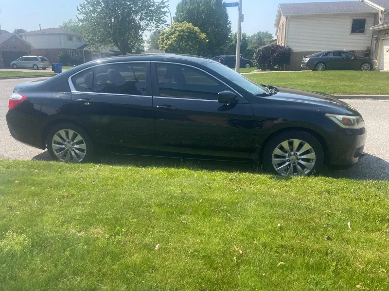 2015 Honda Accord image indicator(10)